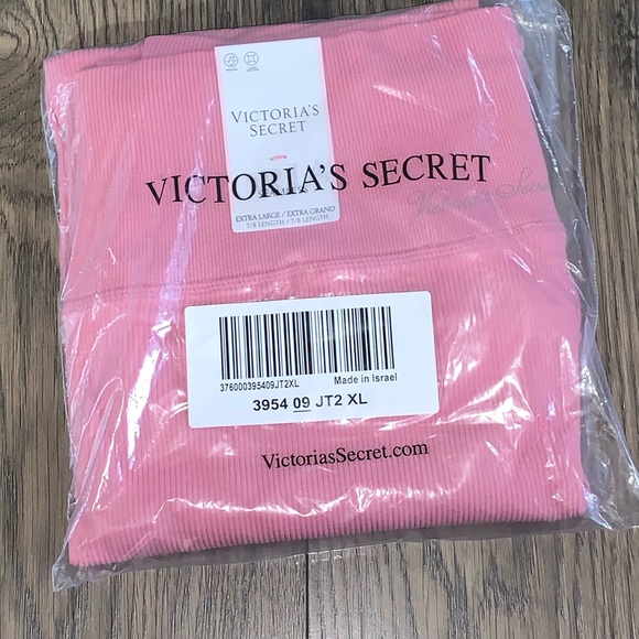 Victoria’s Secret seamless ribbed legging - Picture 6 of 7